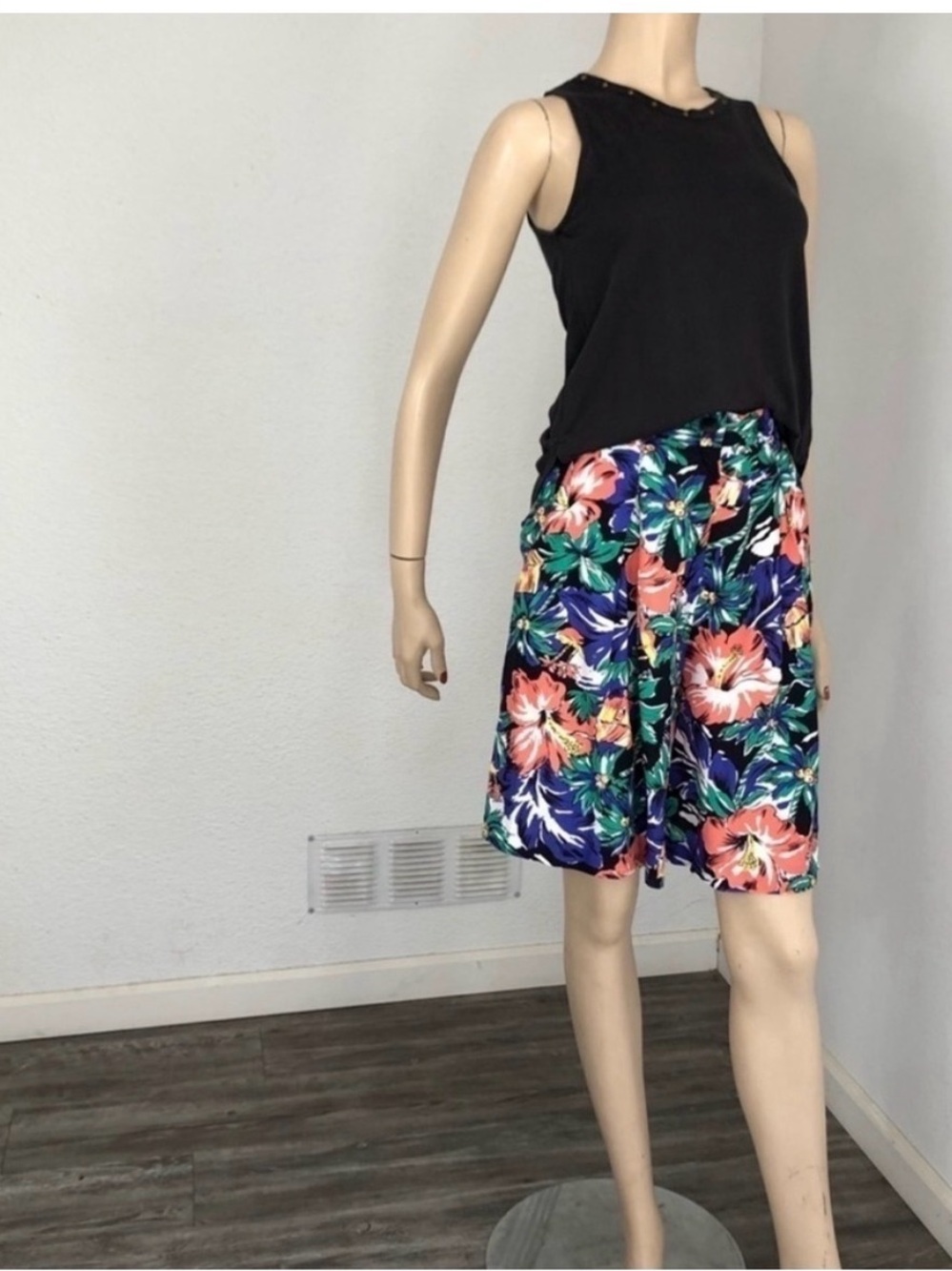 Carol Anderson Floral Print Fabric - Multicolor